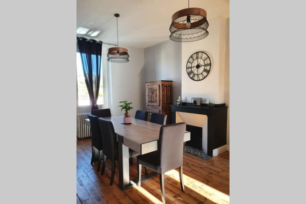 Appartement Spacieux, Wifi ,Cafe A Volonte Blaye-Les-Mines Kültér fotó