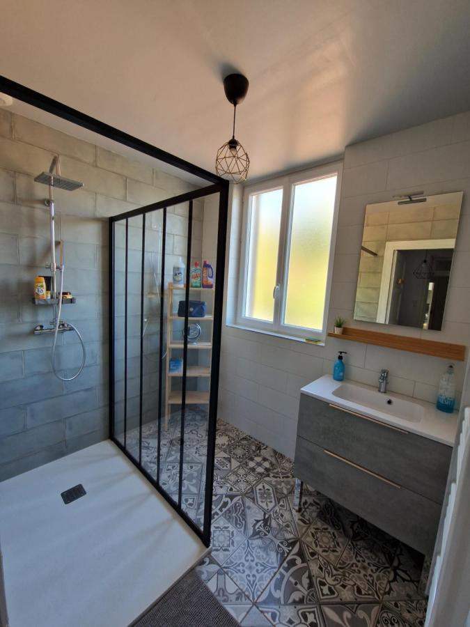 Appartement Spacieux, Wifi ,Cafe A Volonte Blaye-Les-Mines Kültér fotó